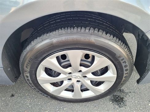 Used 2024 Toyota Corolla LE image 24