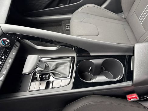 New 2026 Hyundai Elantra SEL Sport Premium FWD image 28