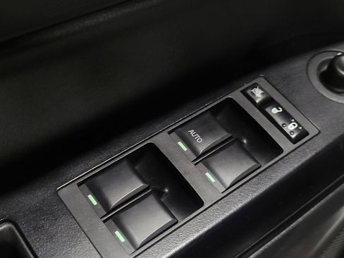 Used 2015 Jeep Patriot High Altitude image 27