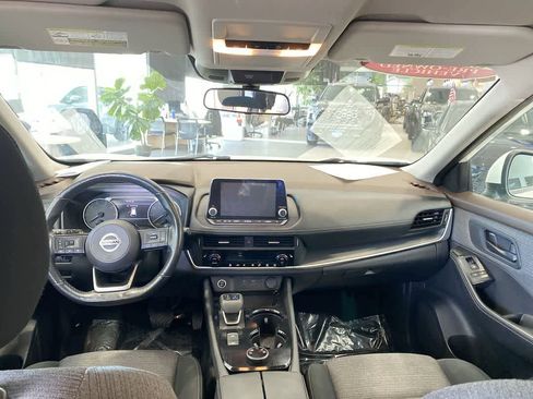Used 2021 Nissan Rogue S AWD/4WD image 10