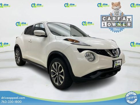 Used 2017 Nissan Juke SV AWD/4WD image 3