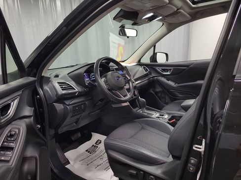 Used 2023 Subaru Forester Premium AWD/4WD image 12