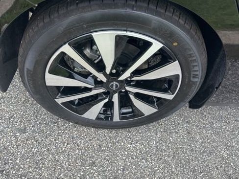 New 2025 Nissan Sentra SV w/ SV Premium Package image 12