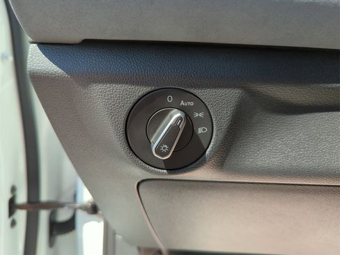 New 2026 Volkswagen Jetta SE image 35