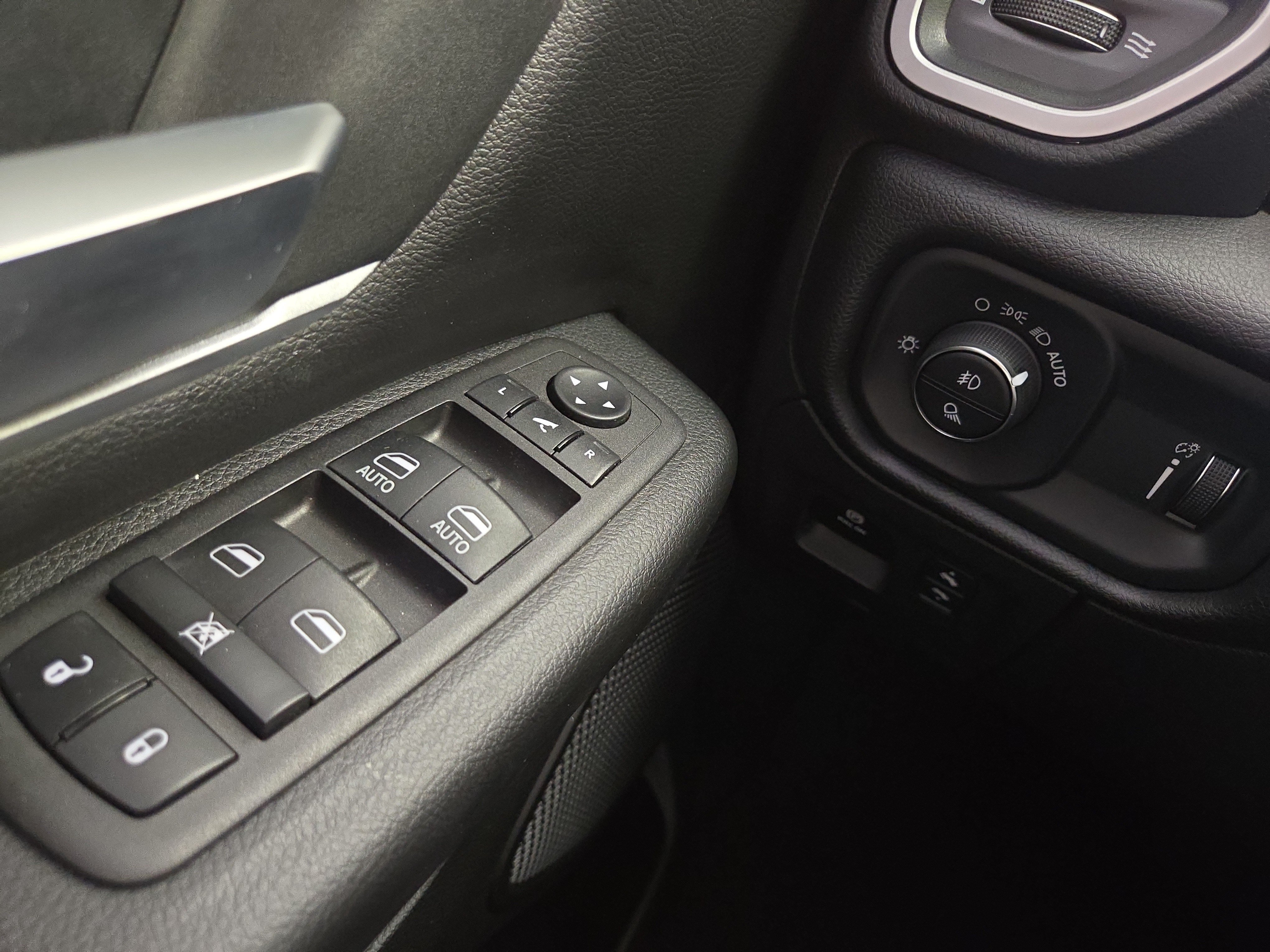 Used 2023 RAM 1500 Big Horn AWD/4WD image 31