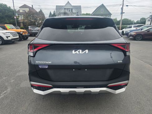 Used 2023 Kia Sportage LX AWD/4WD image 16