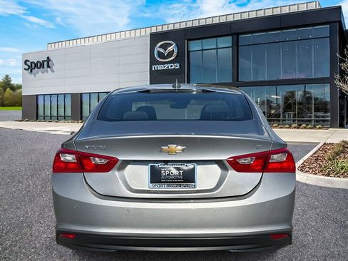 Used 2024 Chevrolet Malibu LT image 4