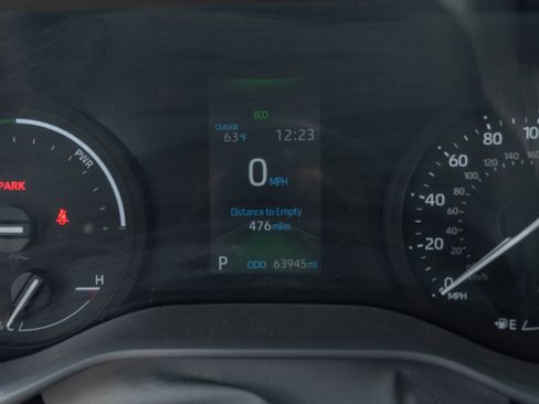 Used 2021 Toyota Sienna XLE w/ XLE Plus Package AWD/4WD image 3