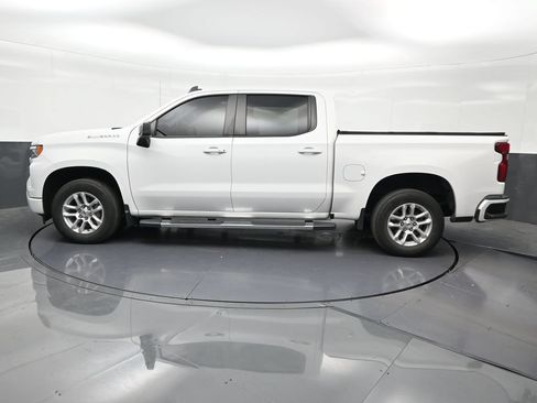 Used 2023 Chevrolet Silverado 1500 RST RWD image 2