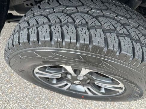 Used 2017 Toyota Tacoma SR w/ Tow Package AWD/4WD image 24
