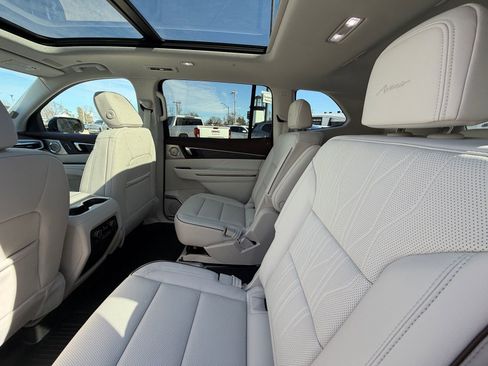 New 2026 Buick Enclave Avenir w/ Super Cruise Package image 5