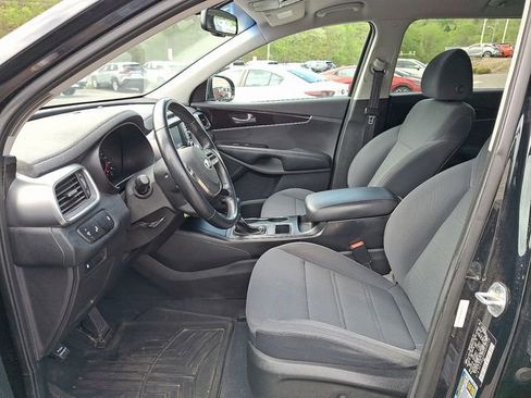 Used 2019 Kia Sorento AWD w/ LX Convenience Package image 13