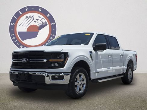 Used 2025 Ford F150 XLT w/ Equipment Group 301A Standard AWD/4WD image 2