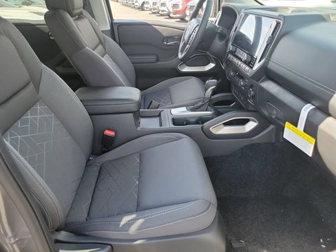 New 2026 Nissan Frontier SV w/ SV Convenience Package RWD image 12