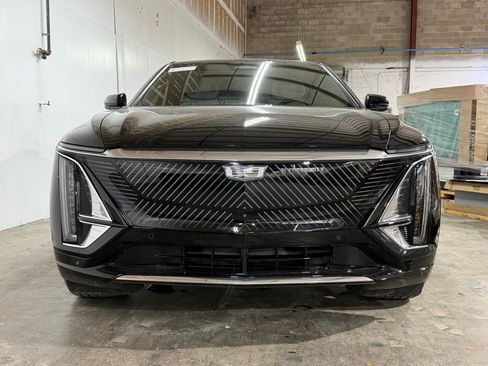 Certified 2024 Cadillac Lyriq Luxury RWD image 6