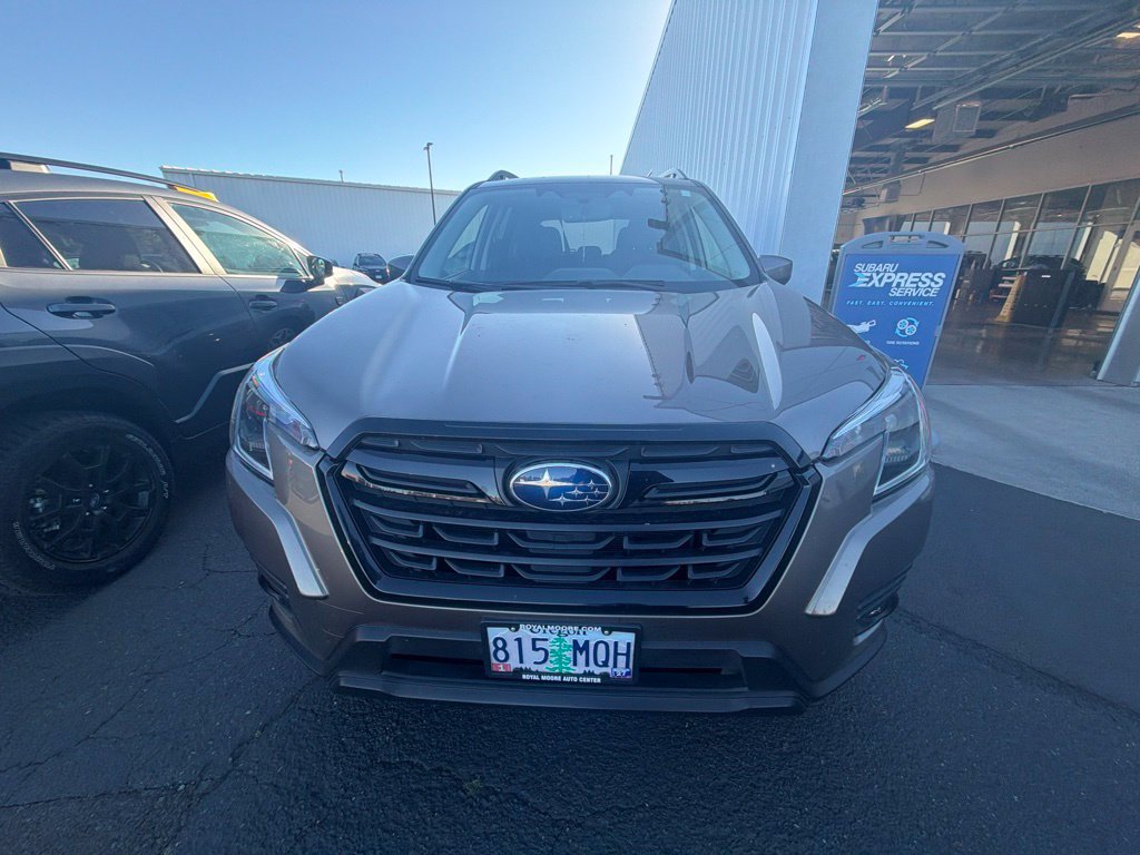 Certified 2024 Subaru Forester Premium AWD/4WD image 8