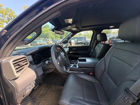 Used 2025 Toyota Sequoia Limited w/ TRD Off-Road Package AWD/4WD image 10