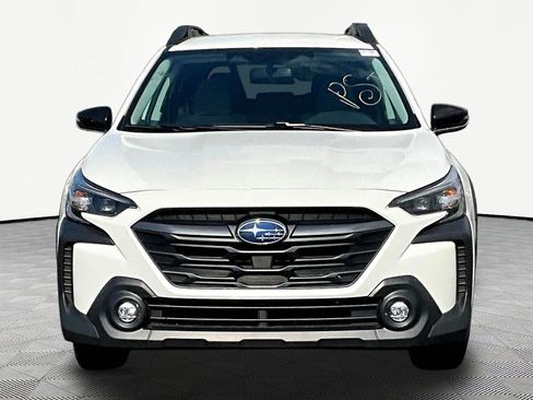 Used 2024 Subaru Outback Premium AWD/4WD image 2