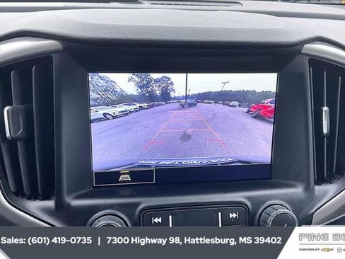 Used 2023 GMC Terrain AT4 image 15