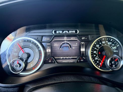 Used 2021 RAM 3500 Laramie AWD/4WD image 9