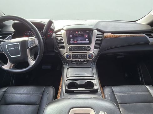 Used 2015 GMC Yukon Denali w/ Premium Package image 19