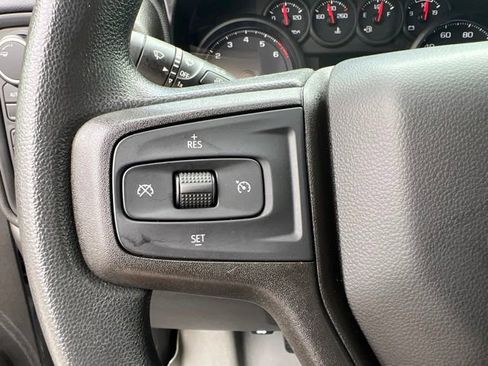 Used 2020 Chevrolet Silverado 1500 Custom w/ Custom Value Package AWD/4WD image 17