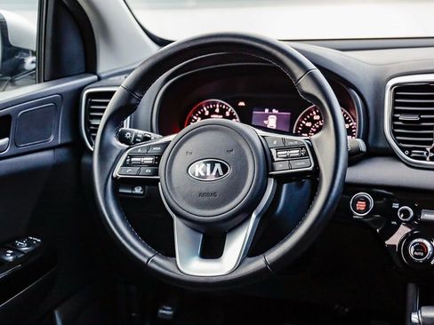 Used 2020 Kia Sportage EX image 18