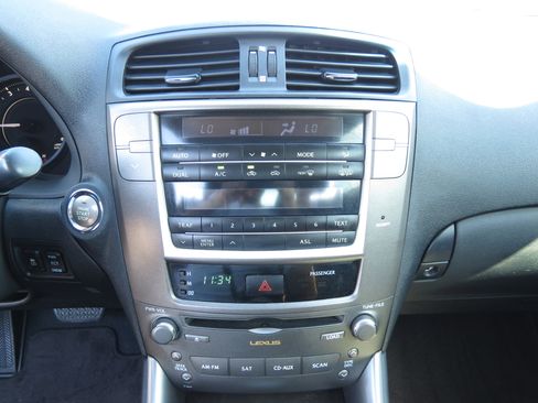 Used 2010 Lexus IS 250C image 20