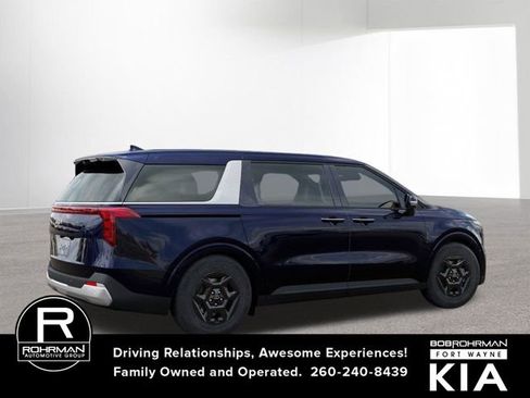 New 2026 Kia Carnival LXS image 6