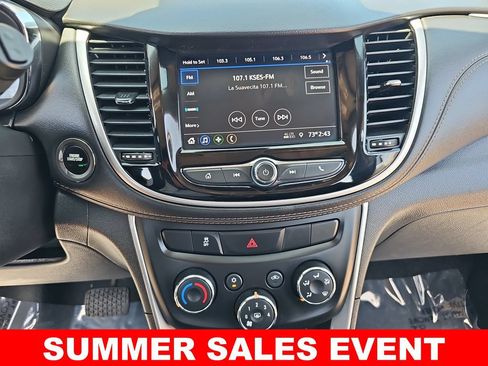 Used 2022 Chevrolet Trax LT w/ Driver Confidence Package AWD/4WD image 17