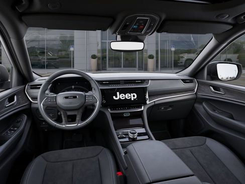 New 2026 Jeep Grand Cherokee Altitude image 15