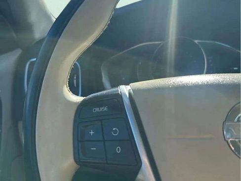 Used 2015 Volvo S60 T5 Premier image 29