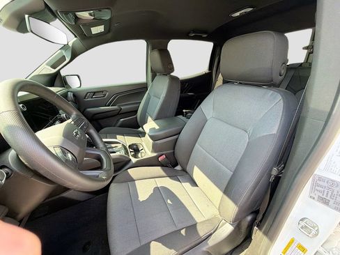 Used 2023 Chevrolet Colorado Trail Boss w/ Technology Package AWD/4WD image 11
