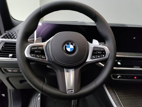 New 2026 BMW X5 sDrive40i w/ M Sport Package image 16