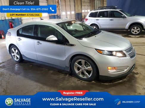 Used 2013 Chevrolet Volt Premium w/ Premium Trim Package FWD image 5