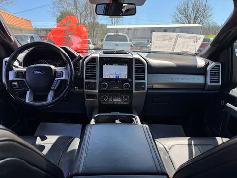 Used 2019 Ford F250 Platinum w/ Platinum Ultimate Package image 8