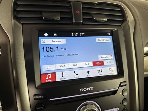 Used 2017 Ford Fusion Platinum FWD image 15