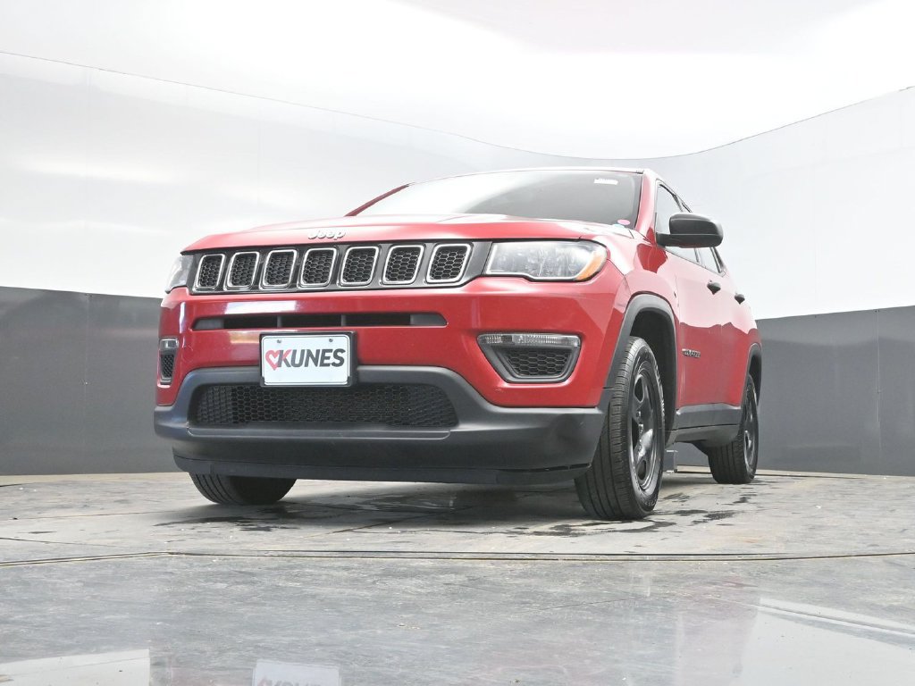 Used 2021 Jeep Compass Sport w/ Cold Weather Group FWD image 38