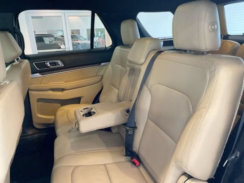 Used 2017 Ford Explorer Limited AWD/4WD image 12