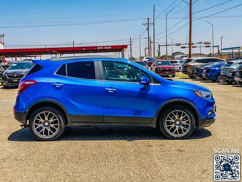 Used 2018 Buick Encore Sport Touring AWD/4WD image 9