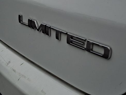 Used 2022 Jeep Compass Limited w/ Sun and Sound Group AWD/4WD image 31