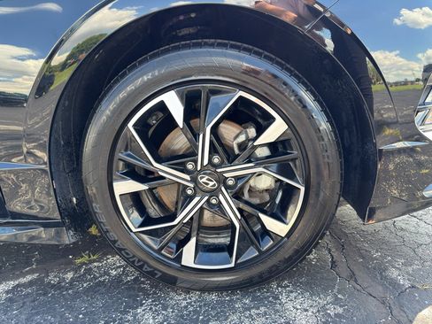 Used 2025 Hyundai Sonata SEL FWD image 21