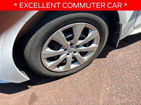 Used 2024 Toyota Corolla LE FWD image 5