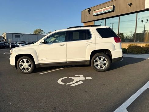 Used 2017 GMC Terrain SLE w/ Convenience Package FWD image 7