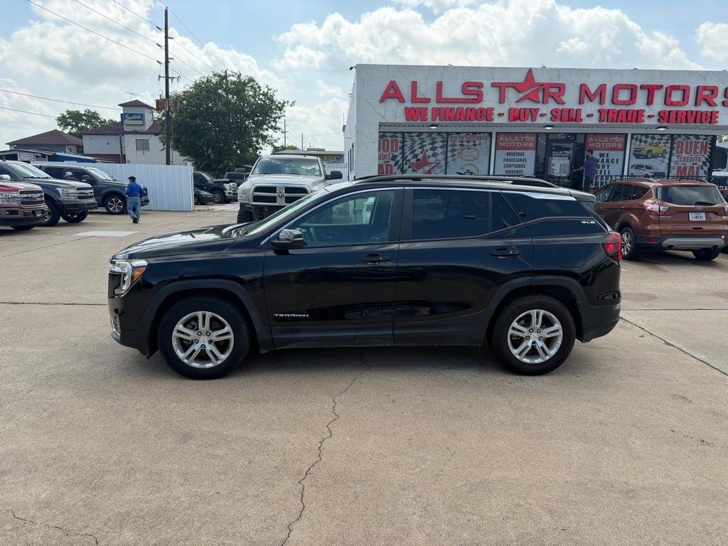 Used 2023 GMC Terrain SLE w/ Driver Convenience Package FWD image 7