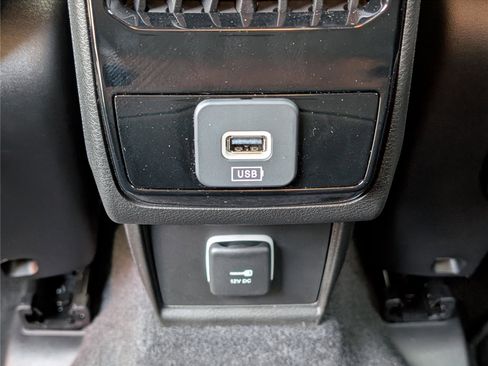 New 2026 Jeep Compass Latitude image 11