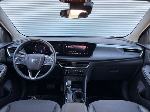 Used 2025 Buick Encore GX Preferred FWD image 32