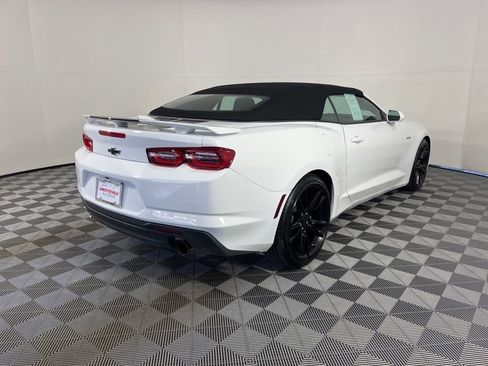 Used 2023 Chevrolet Camaro LT RWD image 10