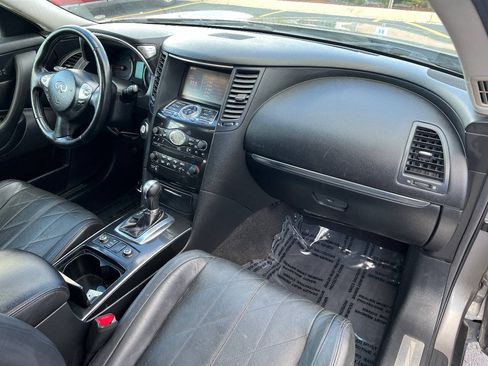 Used 2010 INFINITI FX35 AWD w/ Premium Pkg image 27