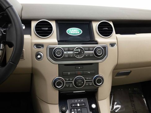 Used 2016 Land Rover LR4 HSE AWD/4WD image 16